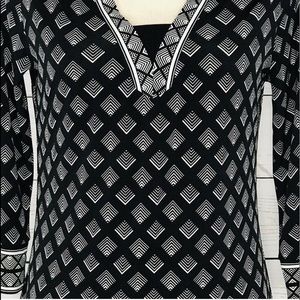 WHBM Dress A-Line Geometric V-Neck Stretch